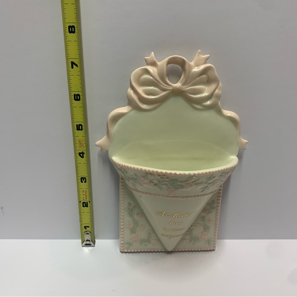 Vintage Avon Gift Collection Sentimental Moments Porcelain Vase - Mother - Picture 12 of 15